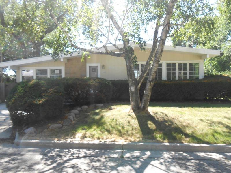 11523 W Mount Vernon Ave., Wauwatosa, WI 53226