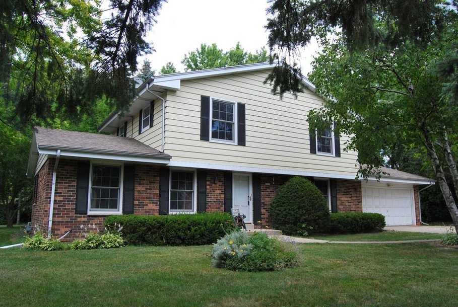 8302 W Sunnyvale Rd., Mequon, WI 53097