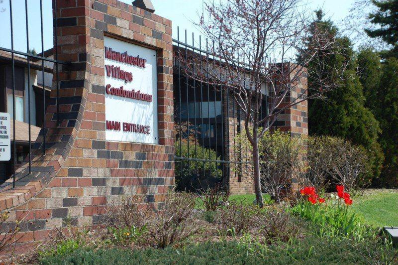 2350 W Good Hope Rd. #253, Glendale, WI 53209