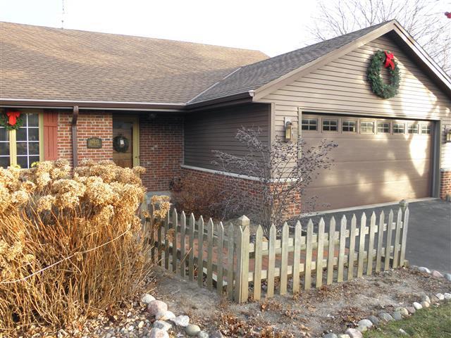 16435 Dane Ct., Brookfield, WI 53005