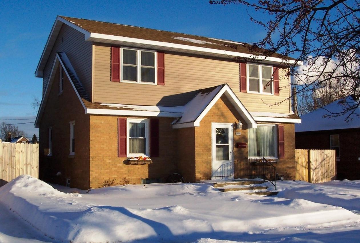 2909 S 10th St, Sheboygan, WI 53081