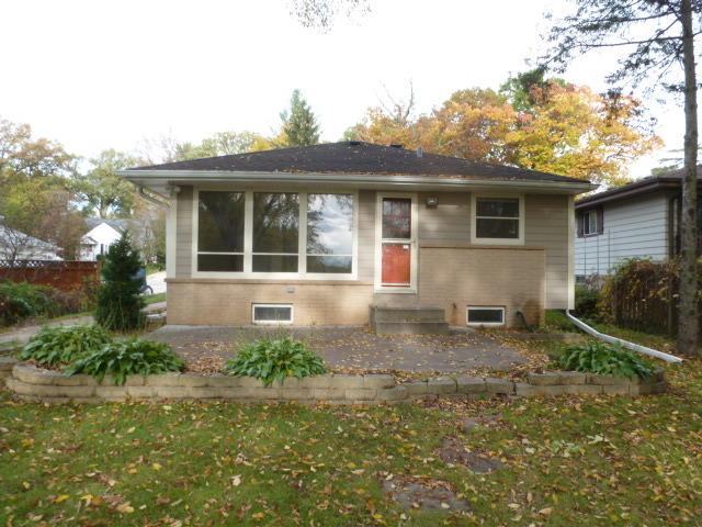 W181S6597 Muskego Dr, Muskego, WI 53150