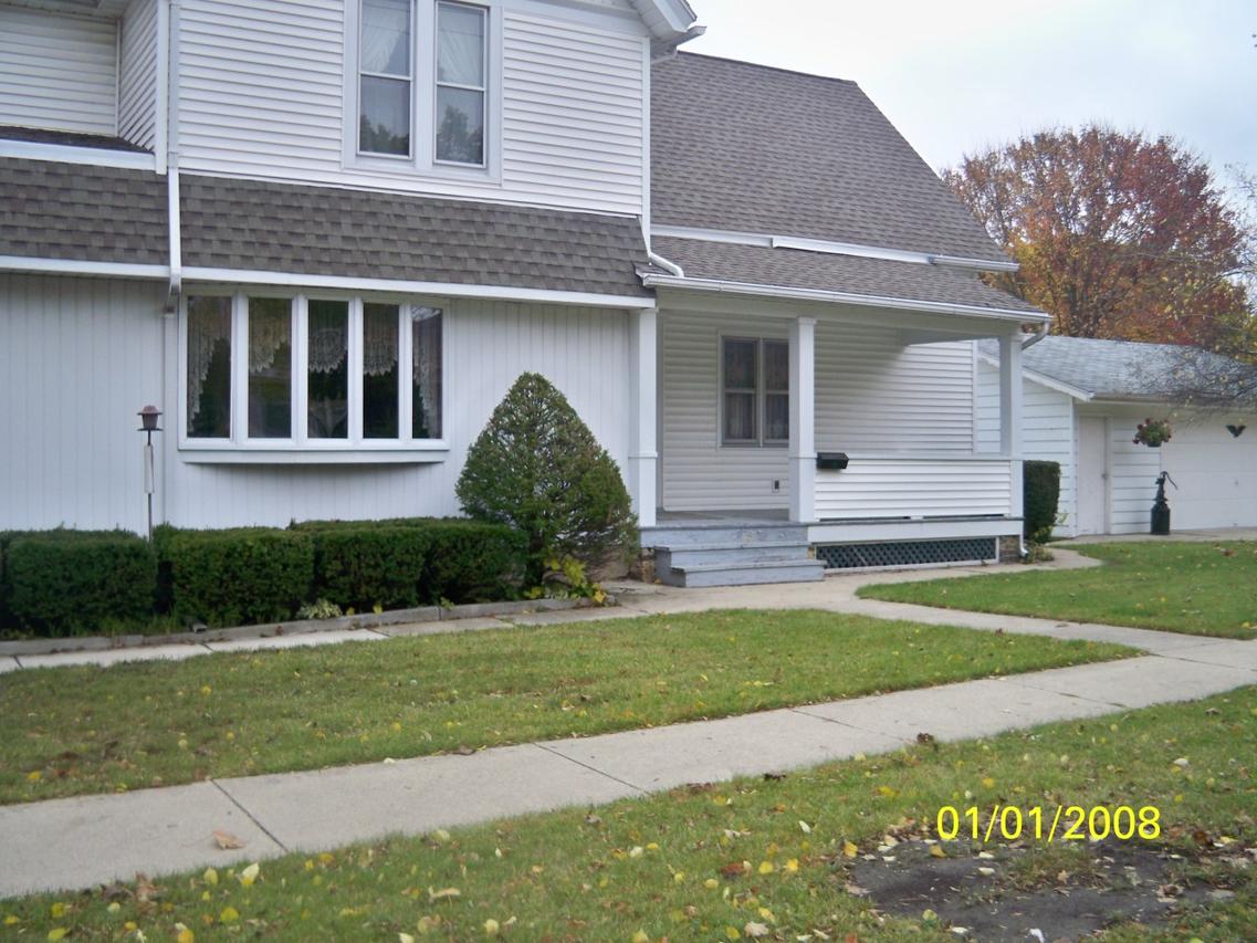 181 W State St., Burlington, WI 53105