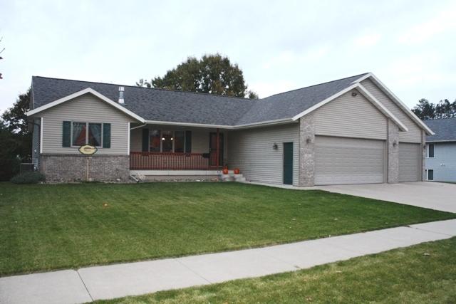 907 Hemlock Ln., Holmen, WI 54636