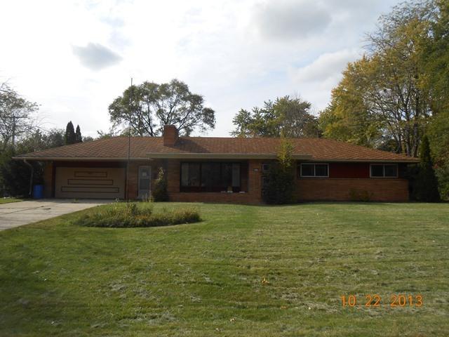 407 Madero Dr, Thiensville, WI 53092