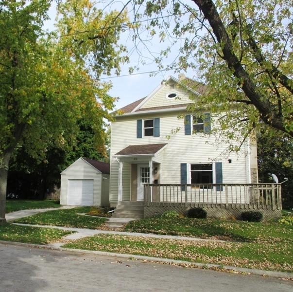 819 N 6th St., Manitowoc, WI 54220