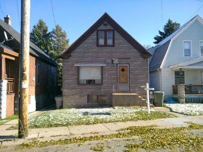 2136 S 23rd St, Milwaukee, WI 53215