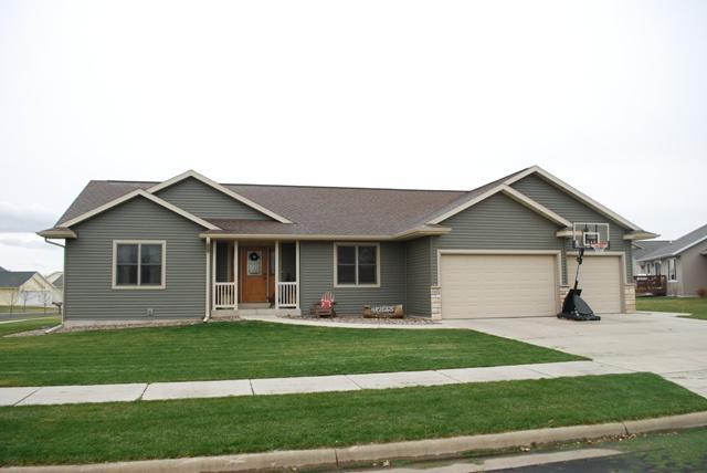 1914 Fauna St, Holmen, WI 54636