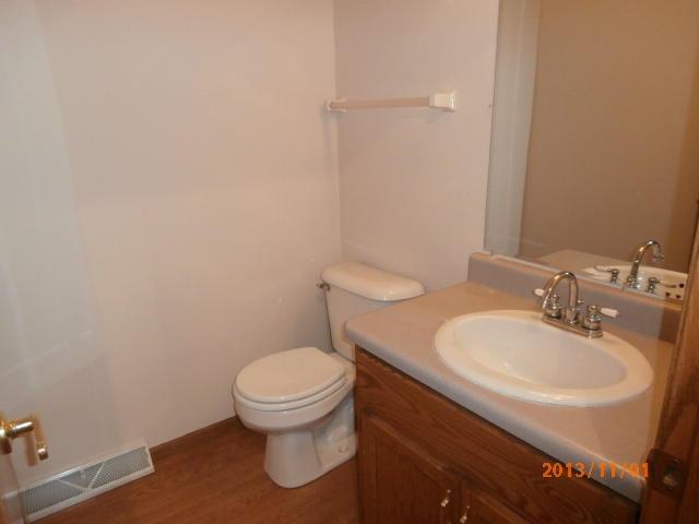 13785 W Maria Dr, New Berlin, WI 53151