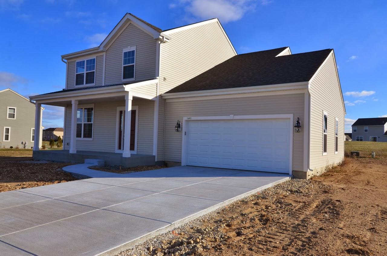 1607 Pintail Dr, West Bend, WI 53095