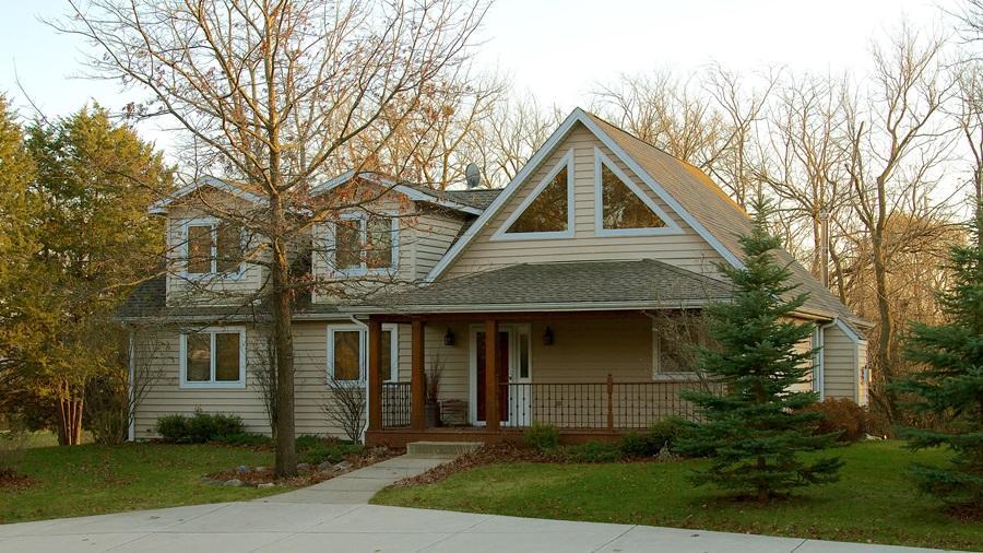 1714 2nd St., Linn, WI 53147