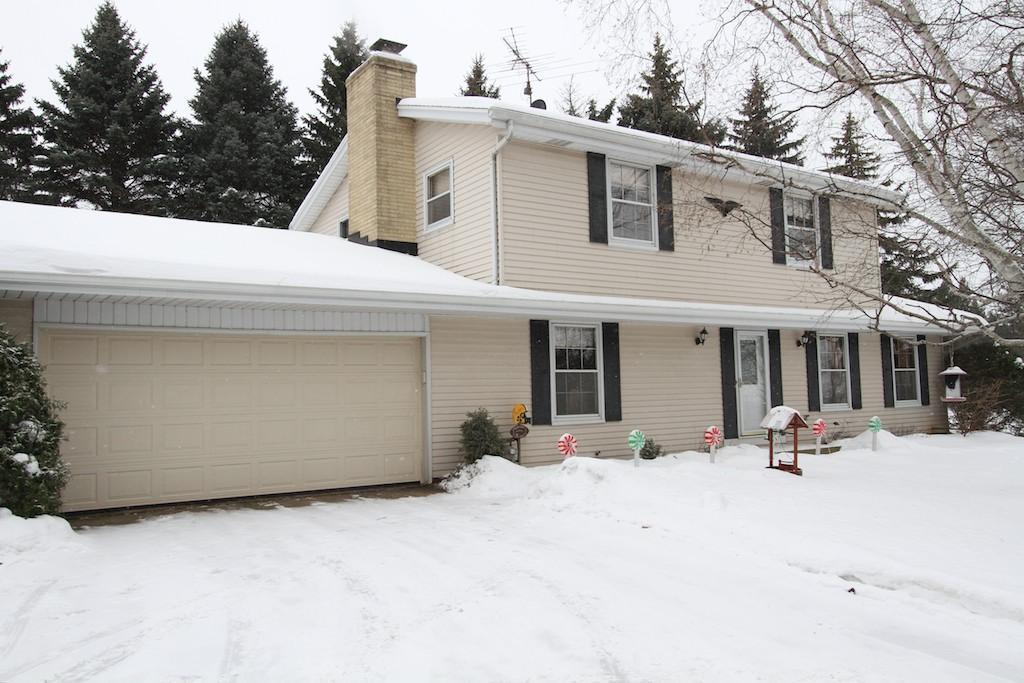W256S6660 Oakdale Dr., Vernon, WI 53189