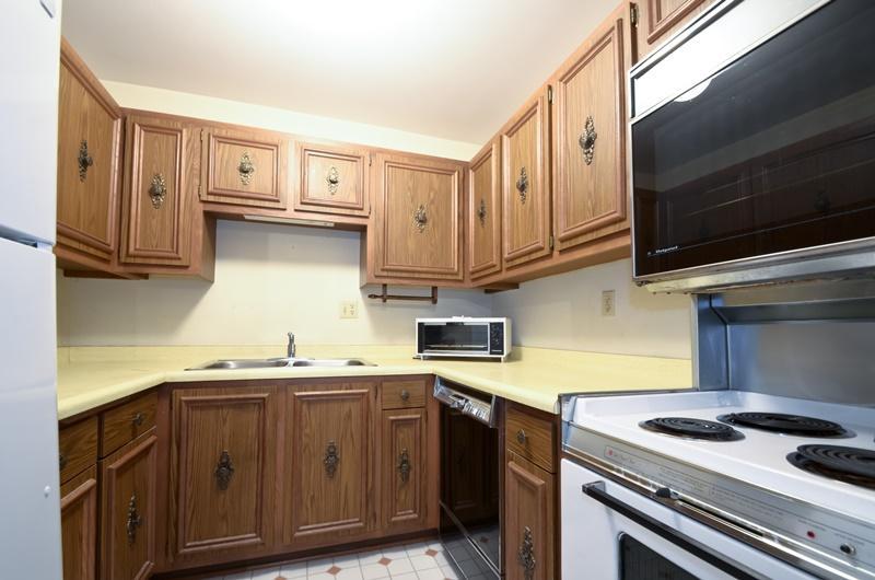 7007 N Green Bay  Ave. #C, Glendale, WI 53209