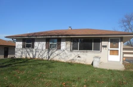 10820 W Stark St, Milwaukee, WI 53225