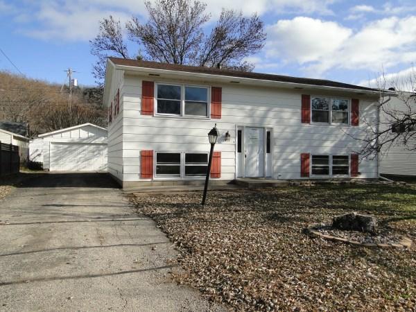 1915 28th St, La Crosse, WI 54601