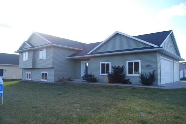 2000 Viking, Holmen, WI 54636