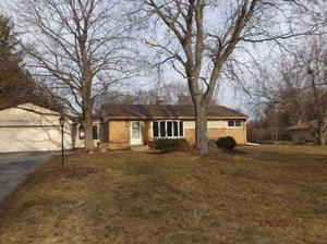 11205 Bridget Ln, Hales Corners, WI 53130