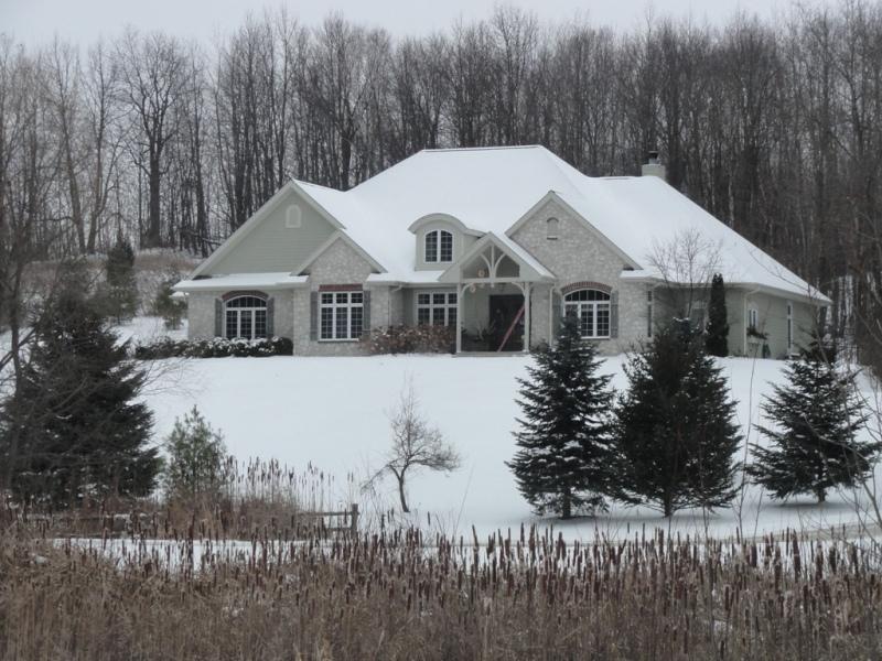 4057 Foxbury Ct, Polk, WI 53086