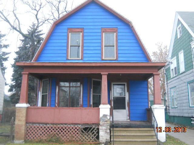 1516 S Memorial Dr., Racine, WI 53403