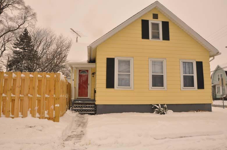 2060 La Salle St., Racine, WI 53402