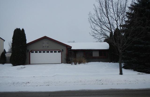 1609 Fox River Pkwy., Waukesha, WI 53189