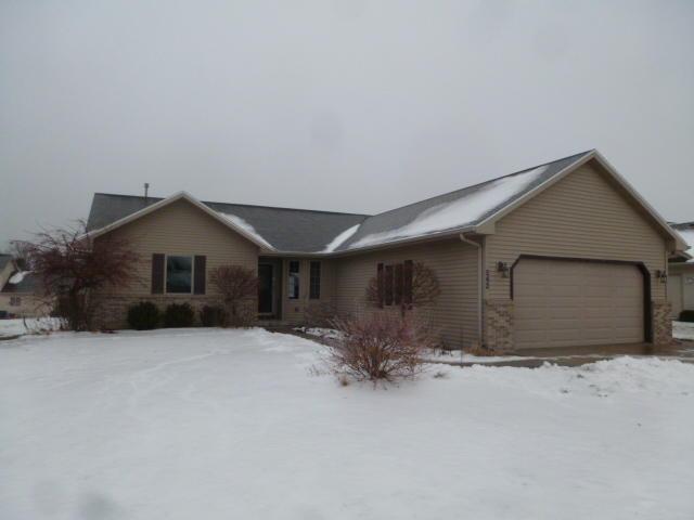 542 Winter Dr, Walworth, WI 53184