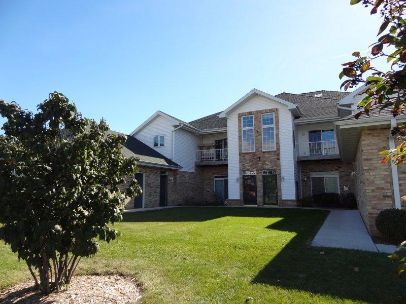4301 Taylor Hbr #1, Mount Pleasant, WI 53403