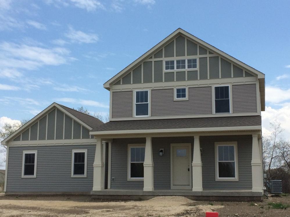 9819 Dana Dr, Caledonia, WI 53126