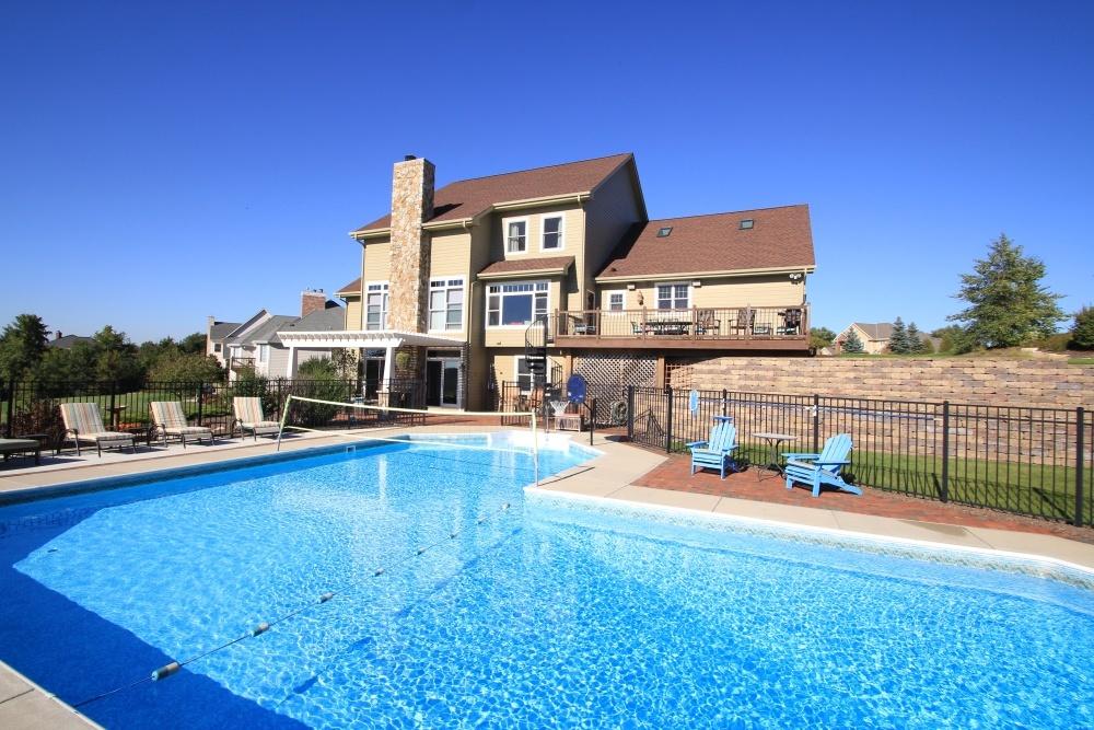 W251N8835 Crestwood Dr, Lisbon, WI 53089