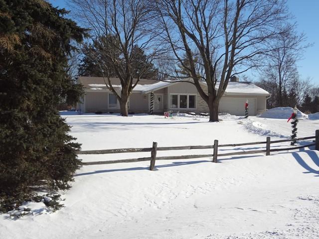 200 Nob Hill Dr., Richfield, WI 53017