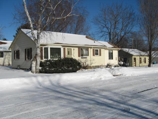 109 Lee St, Holmen, WI 54636