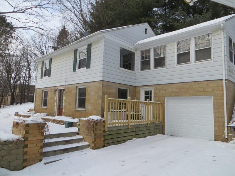 2016 W Saint Paul Ave., Waukesha, WI 53188