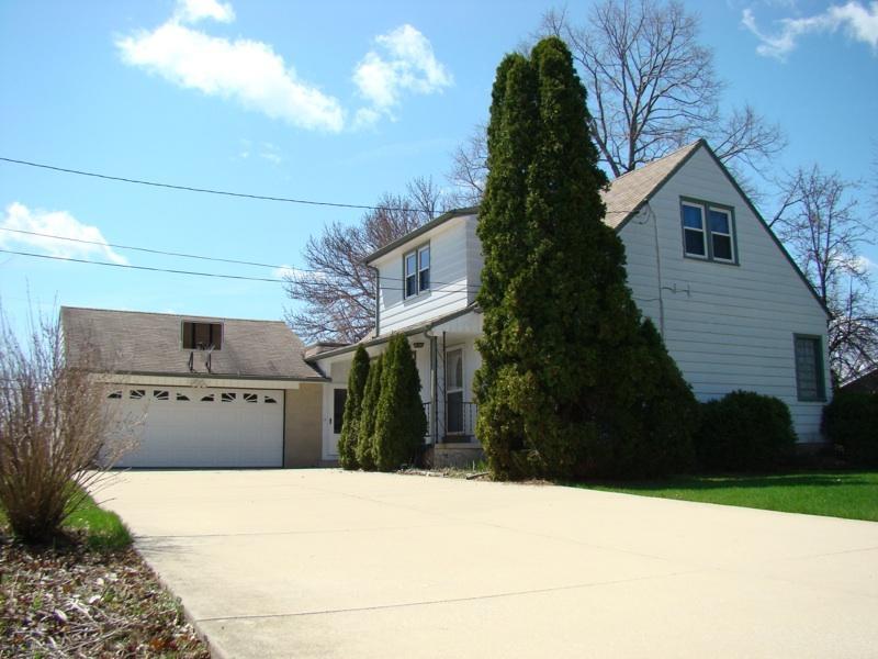2805 W Minnesota Ave, Franklin, WI 53132