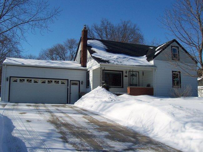 1731 S 170th St, New Berlin, WI 53151