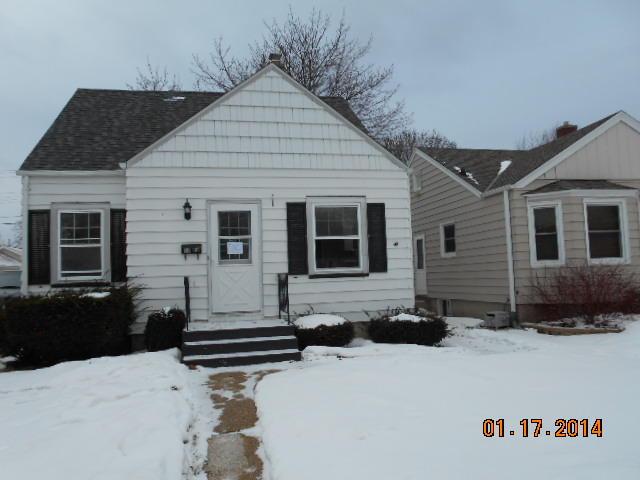 7306 33rd Ave, Kenosha, WI 53142