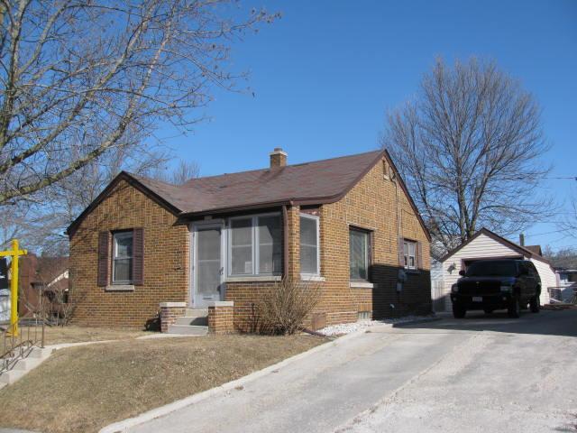2122 Geele Ave., Sheboygan, WI 53083