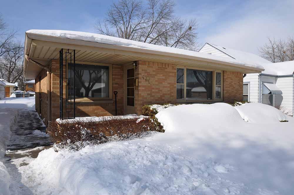 4441 N 72nd St, Milwaukee, WI 53218