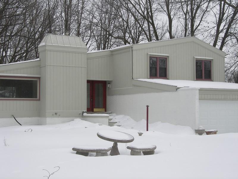 9210 N 51st St, Brown Deer, WI 53223