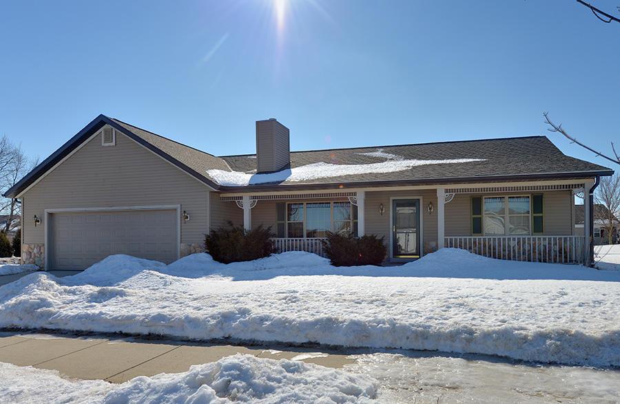 115 Cleveland Ave, Hartford, WI 53027