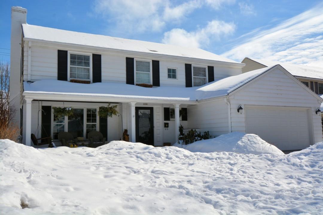 6128 N Kent Ave, Whitefish Bay, WI 53217