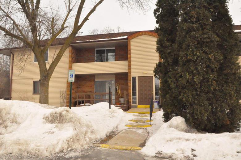 3601 St Andrews Ct #101, Racine, WI 53405