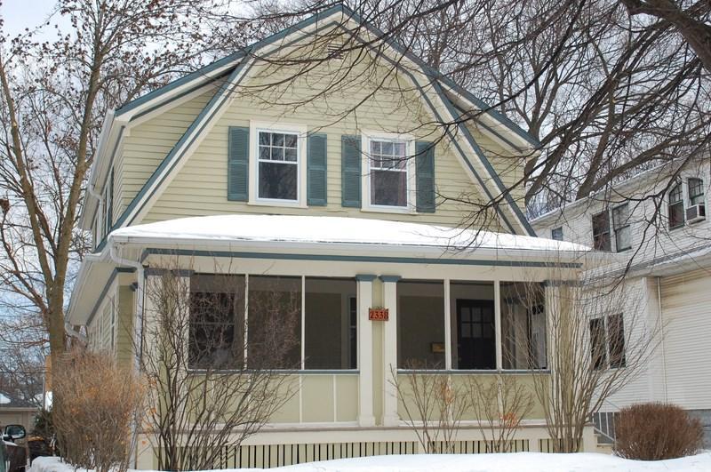 2338 N 71st St, Wauwatosa, WI 53213