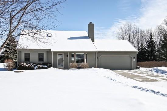 W259N8270 Homestead Dr, Lisbon, WI 53089