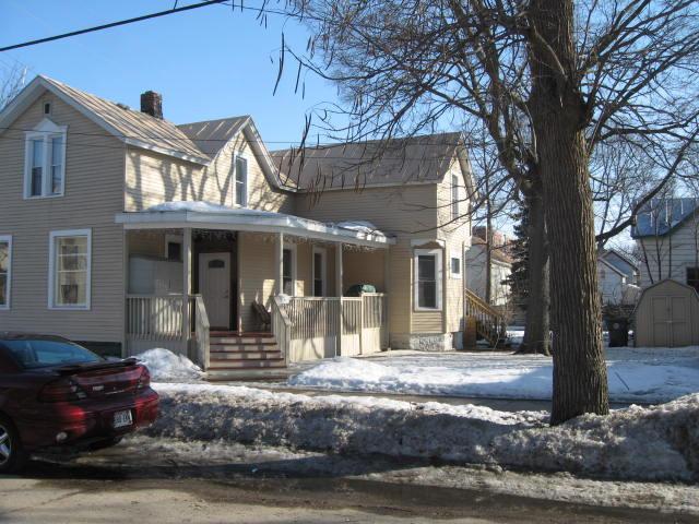 708 710 Ferry St, La Crosse, WI 54601
