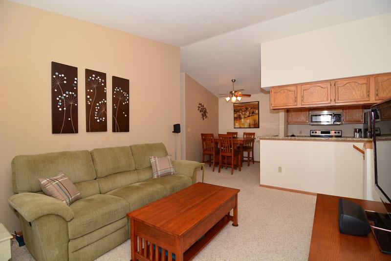 7972 N 107th St #5, Milwaukee, WI 53224