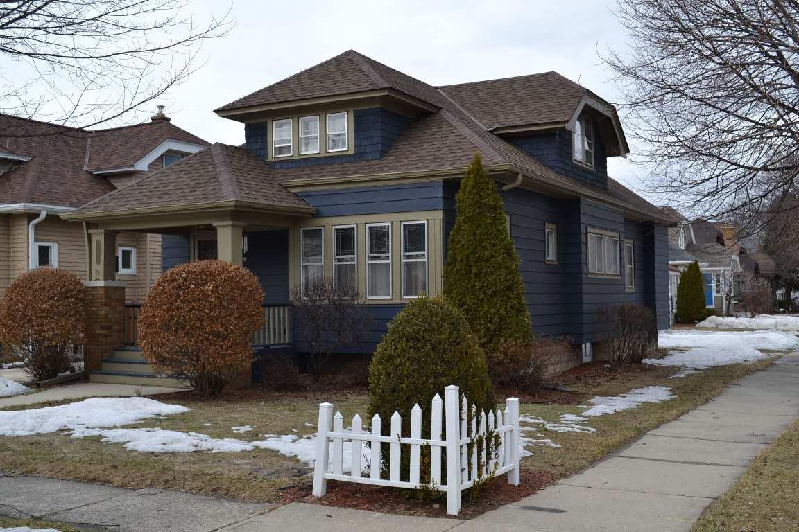 6502 W Romona Ave, Wauwatosa, WI 53213