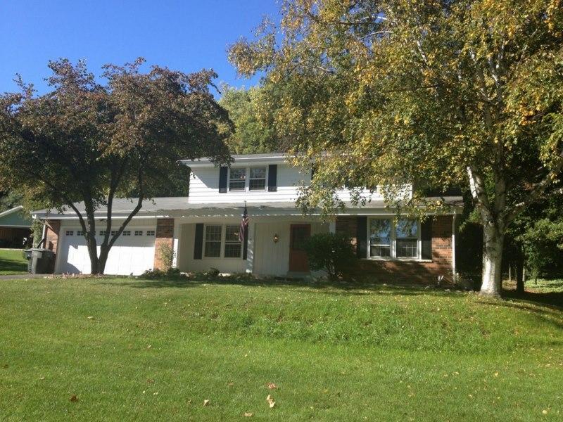 S29W29946 Bethesda Cir, Genesee, WI 53188