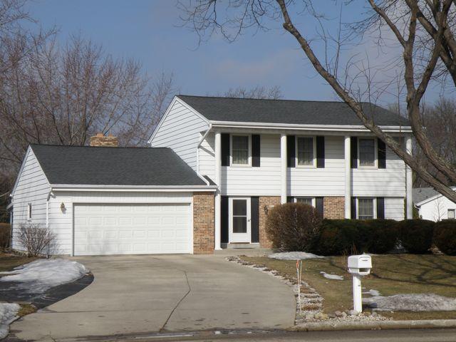 9213 N Bethanne Dr, Brown Deer, WI 53223