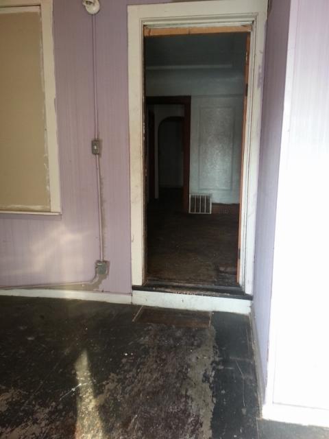 2225 N 39th St., Milwaukee, WI 53208