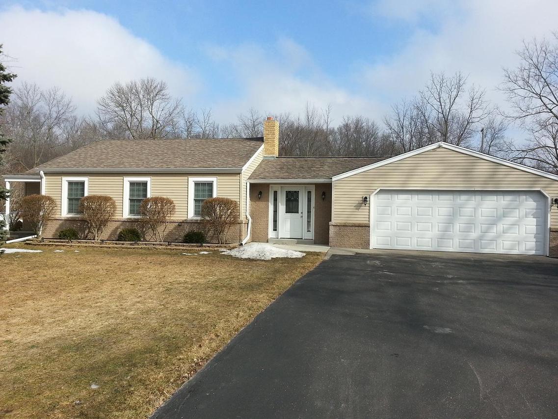 17408 W Elmwood Rd., New Berlin, WI 53146